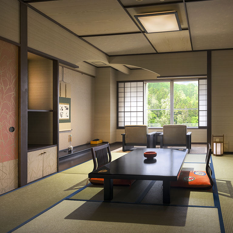 ご宿泊招待券 スタンダード［10畳和室｜四季膳｜休前日 | 2名様1室